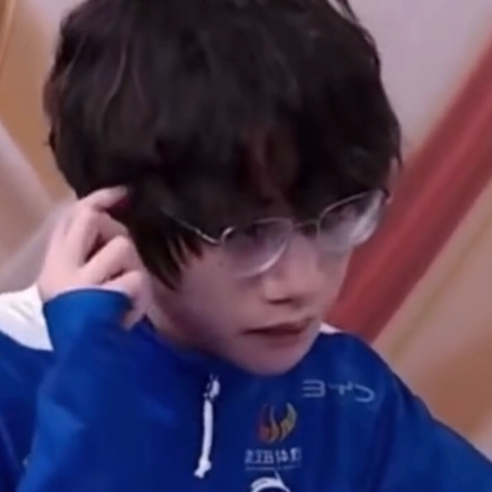 难得夫妻是少年！