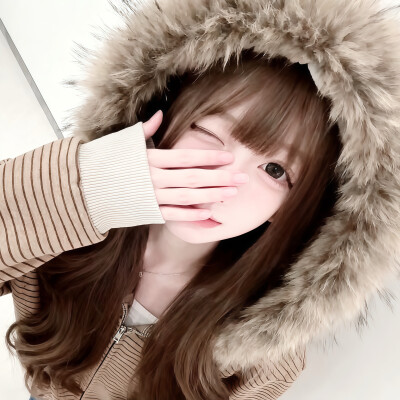 女头
二传头像注明出处