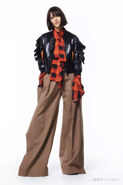 英国品牌Preen by Thornton Bregazzi 2017年度假系列