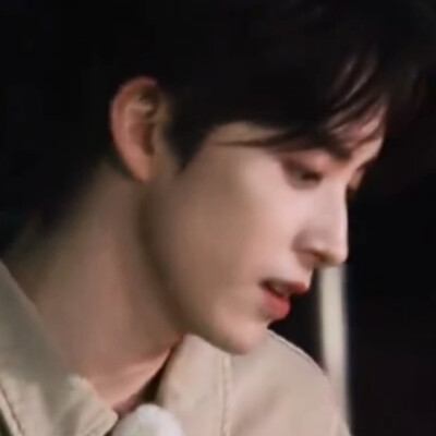 前面咋有一张没传上