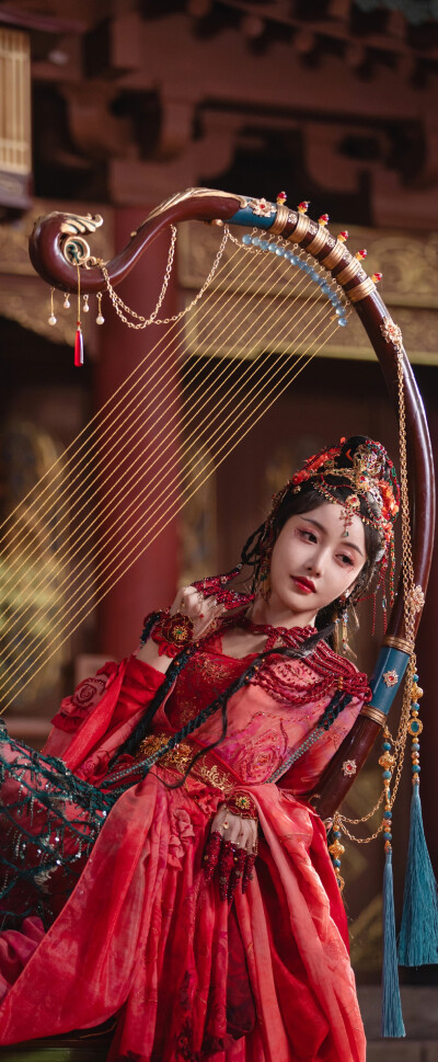 姜贞羽《水龙吟》红姑娘