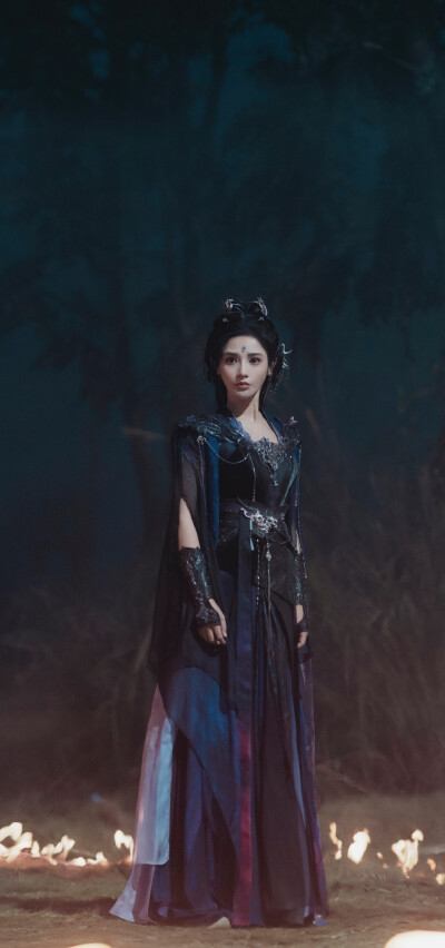 彭小苒《暗河传》 慕雨墨