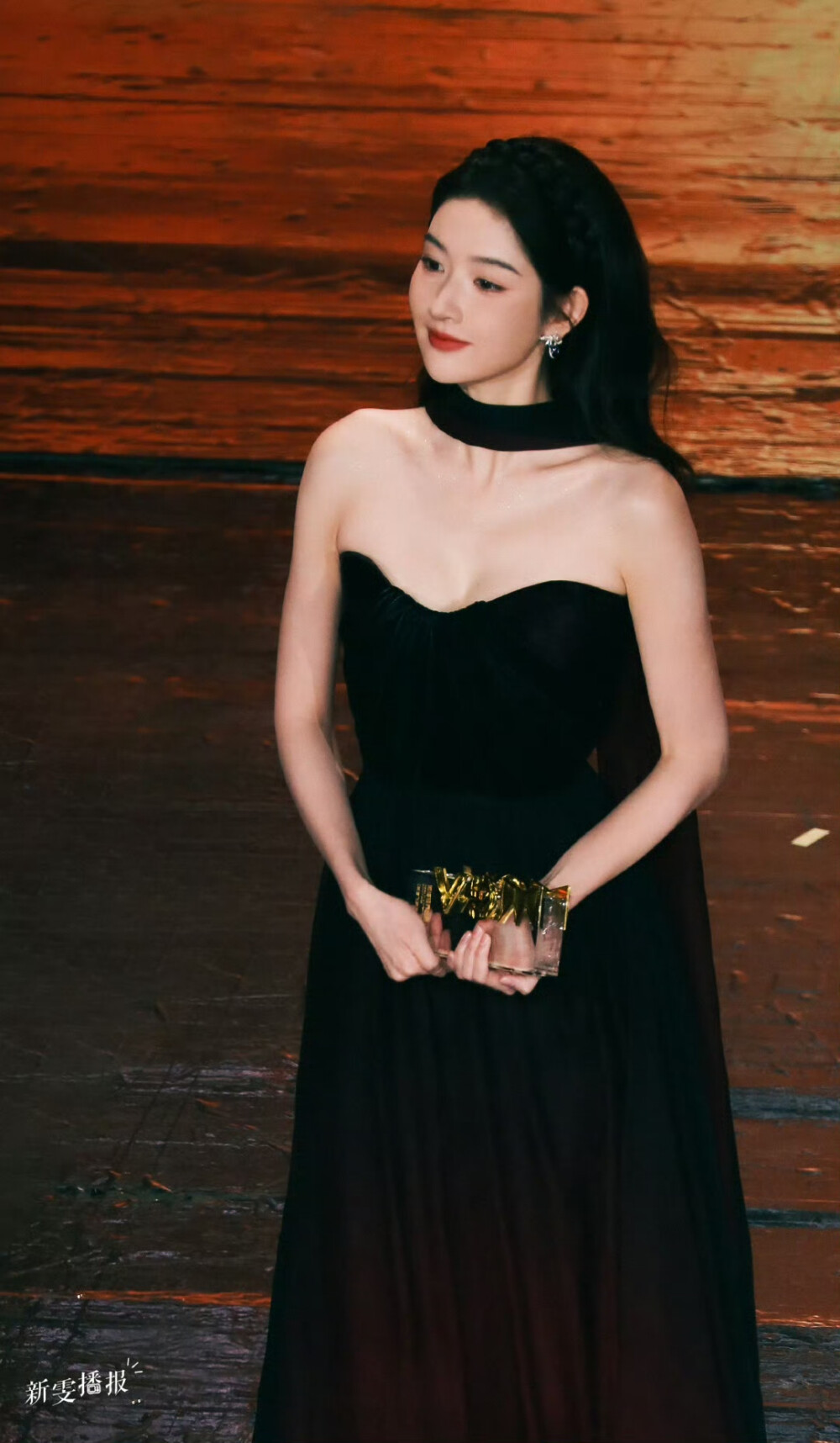 cr.新雯播报-王玉雯