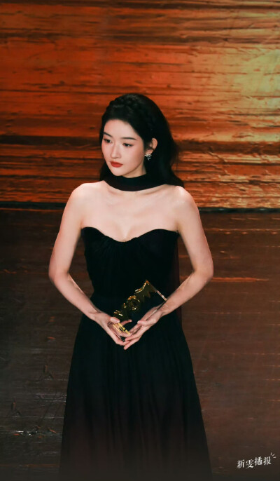 cr.新雯播报-王玉雯