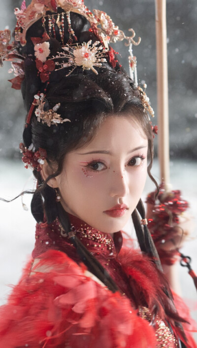 姜贞羽《水龙吟》红姑娘