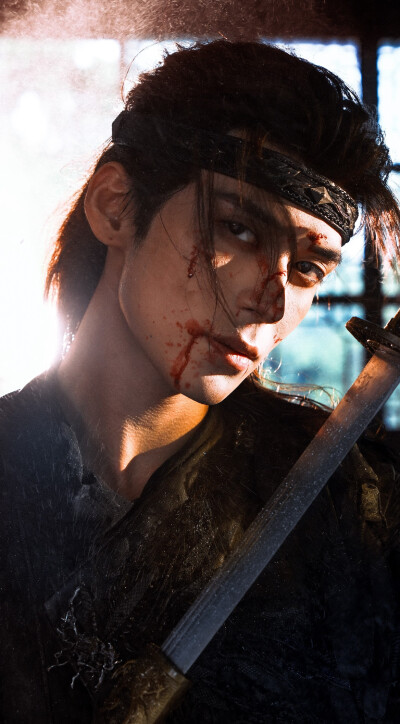 章时安《暗河传》唐怜月