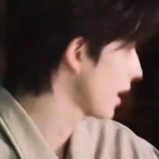 前面咋有一张没传上