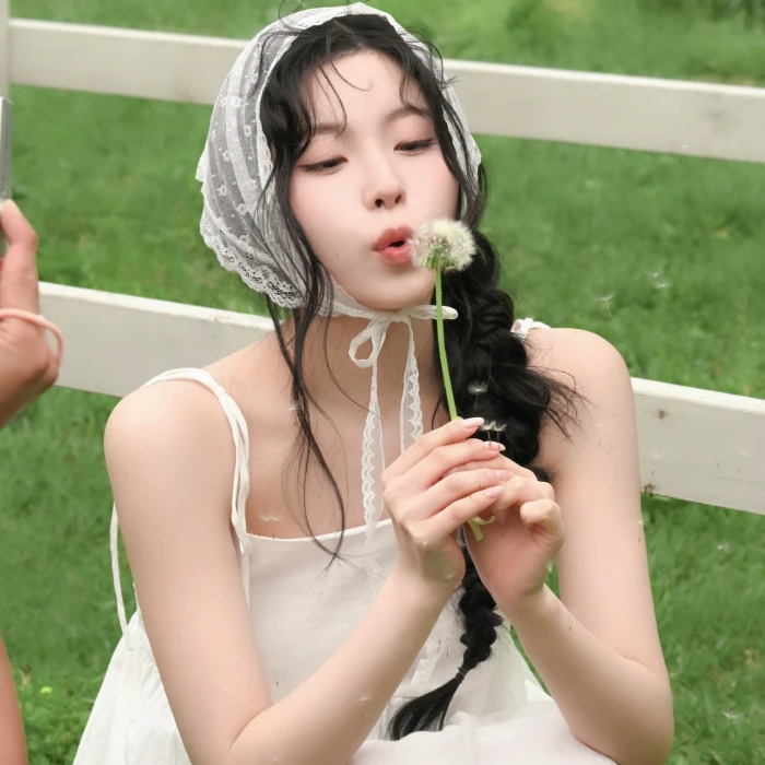 想了一百个关于春天的文案，都不及这一刻小城市里的春暖花开
（江郁宝宝送的）