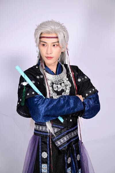 穿书后我意外攻略了苗疆少年 阿九