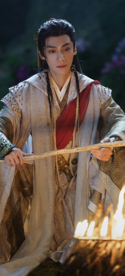 罗云熙《水龙吟》唐俪辞