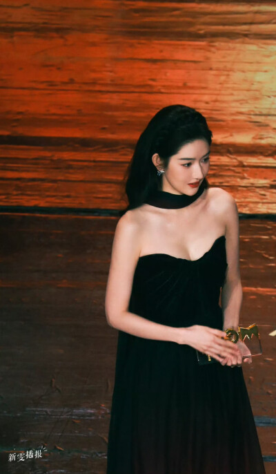 cr.新雯播报-王玉雯