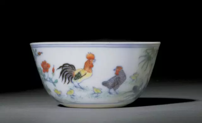 清雍正 斗彩鸡缸杯
2004香港苏富比拍品
