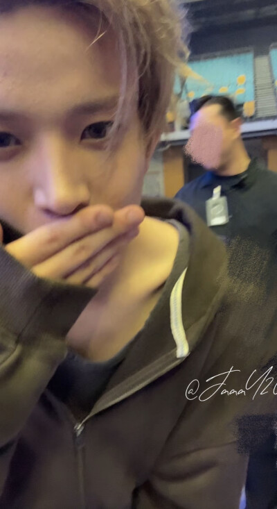 李羲承
cr dy Seong侵删