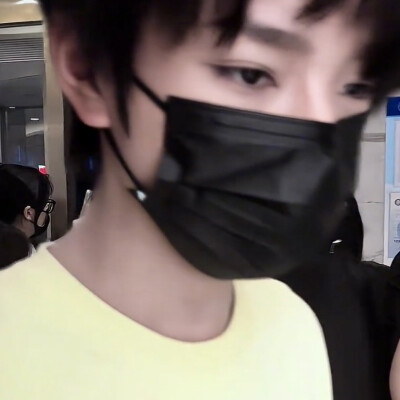 王橹杰
嗯大概就是心情好全修了