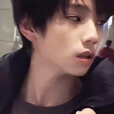 王橹杰
嗯大概就是心情好全修了