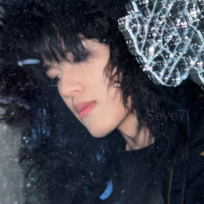 我對你來說是一顆星也好，請你繼續做我的宇宙吧