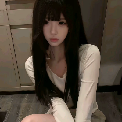 失望和生气是不一样的，生气只不过想被人哄哄，而失望是考虑这段感情存在的意义是表面波澜不惊，然后默默渐行渐远，你以为我在妥协，其实我在告别，没有情绪，就是再见的开始。