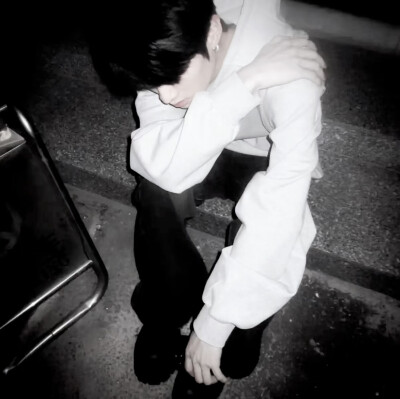 风格男头 拿图点赞关注