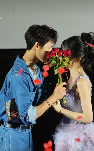 宴遇永安 欢迎光林
林晏x沈韶光
李昀锐x王影璐