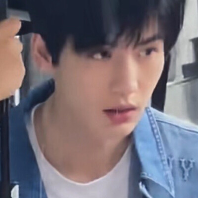 你是树荫还是雨滴