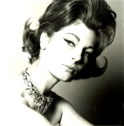 Fiona Campbell-Walter