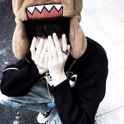 风格男头 拿图点赞关注