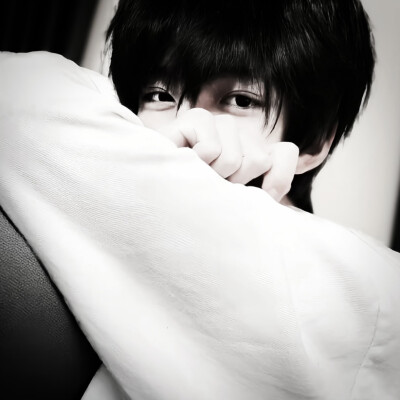 风格男头 拿图点赞关注