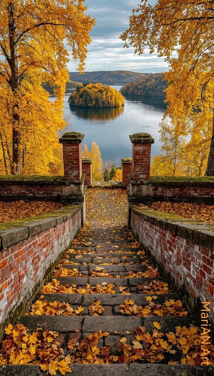 在时光的拱门与静水之间…