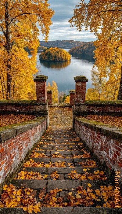 在时光的拱门与静水之间…