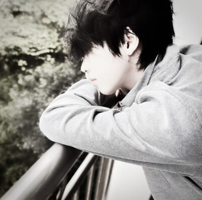 风格男头 拿图点赞关注