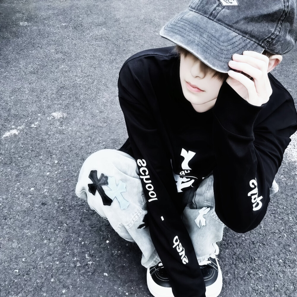 风格男头 拿图点赞关注