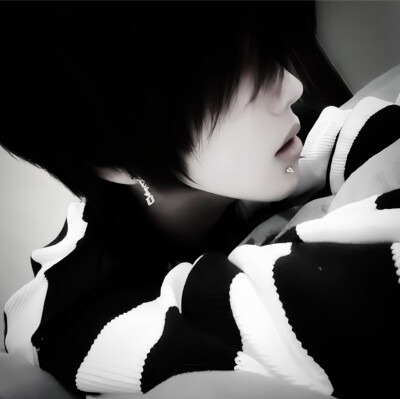 风格男头 拿图点赞关注