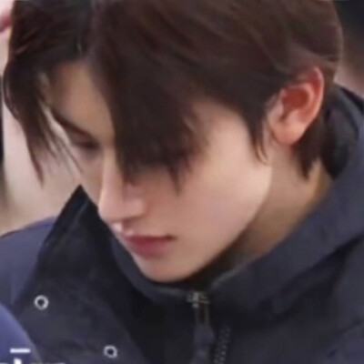 原来那滴雨名叫眼泪