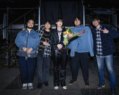 251102
金硕珍更新ins