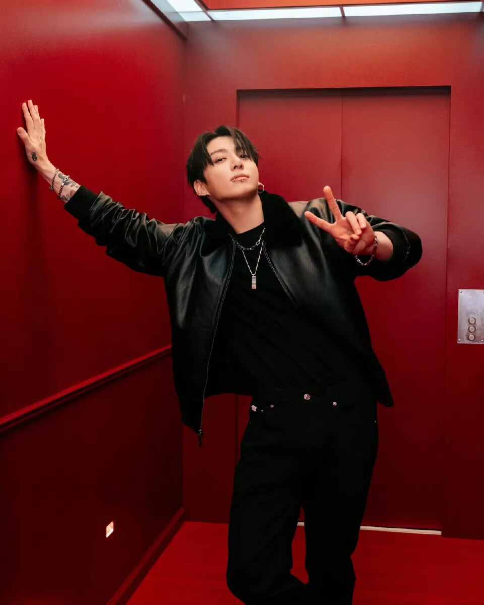 251104
voguejp账号更新柾国相关
