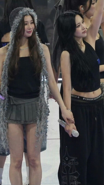 凑崎纱夏 名井南