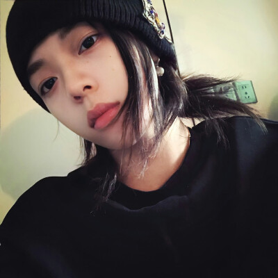 万物各有时令 爱也到了秋天 ​​​
#氛围感女头#