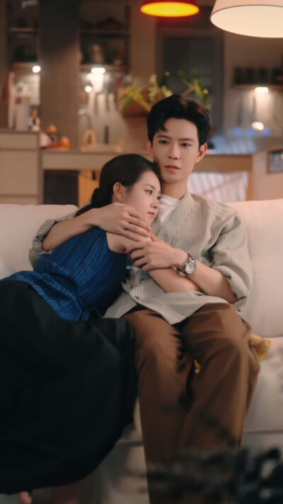 黄浩雯&郭宇欣 《在八月盛夏》