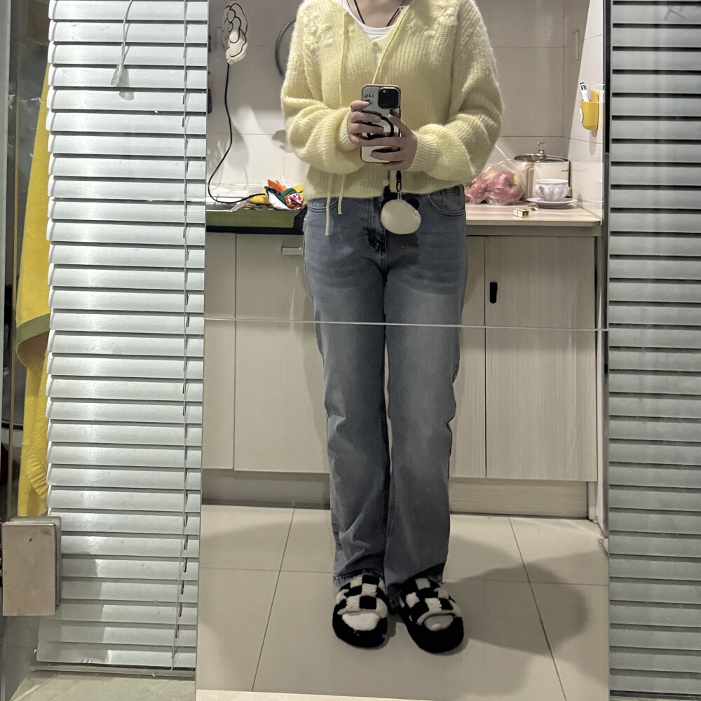 果然不能买膨胀感的衣服，很显胖