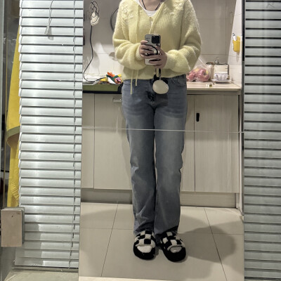 果然不能买膨胀感的衣服，很显胖