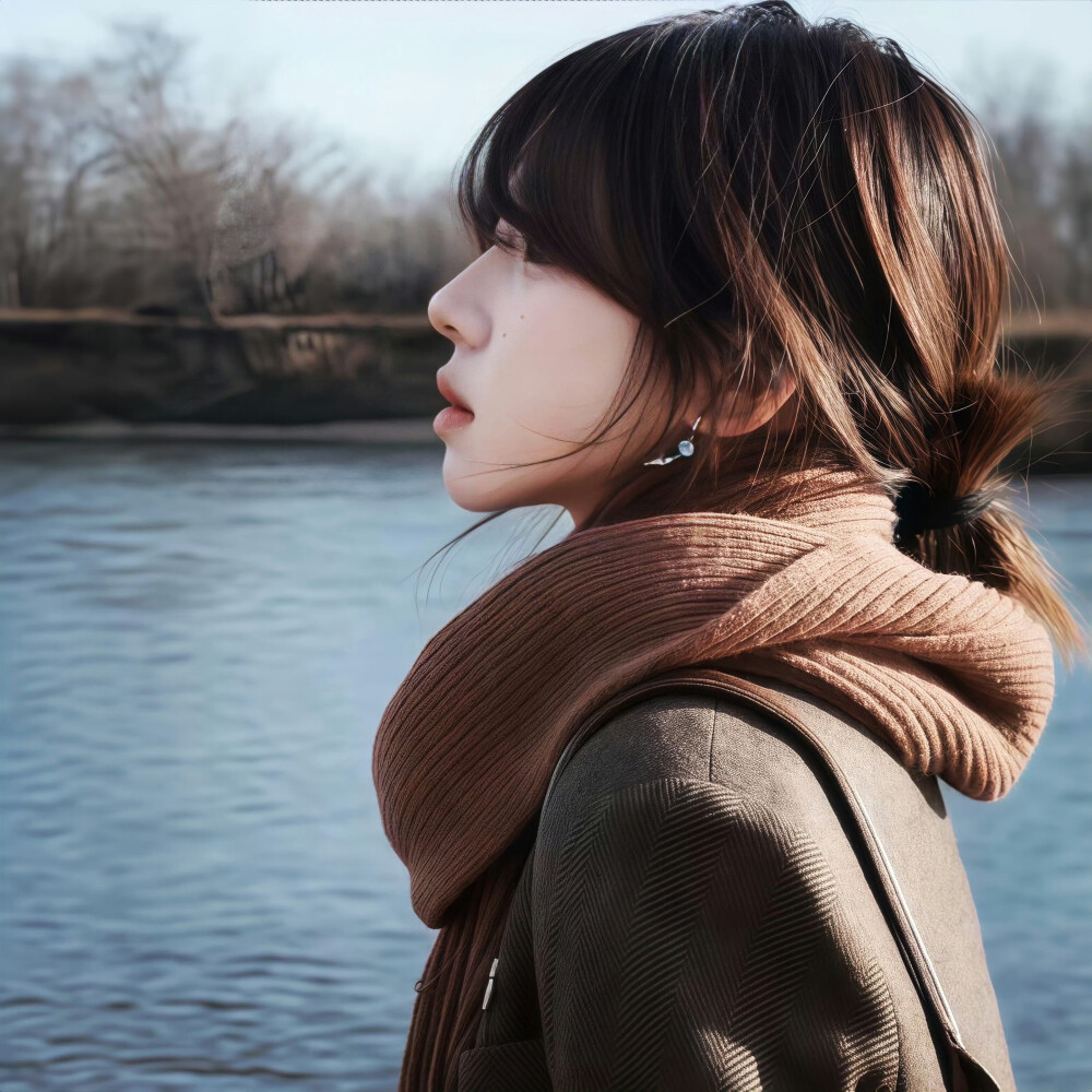 总有一些东西 要用失去来证明它的珍贵 ​​​
#氛围感女头##朋友圈套图#