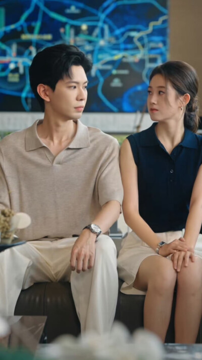 黄浩雯&郭宇欣 《在八月盛夏》