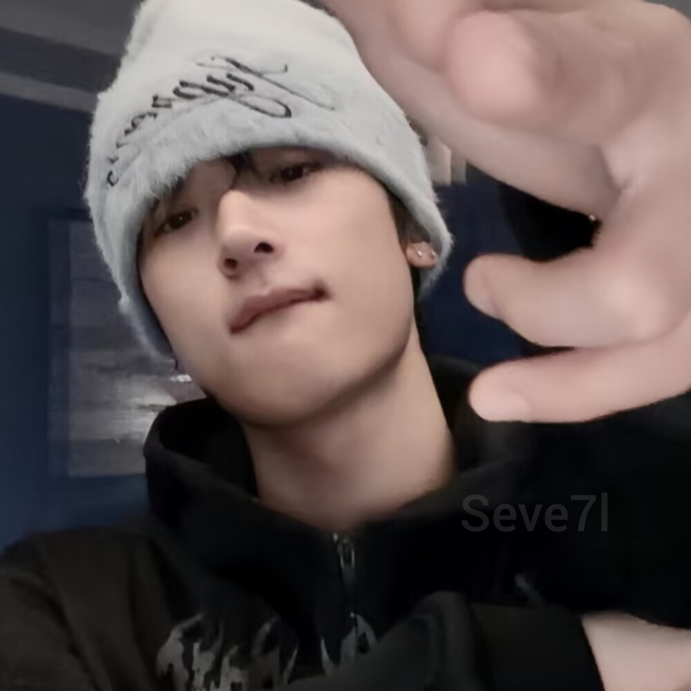 你的恶劣 任性 我早就连同的你眉眼一起爱过