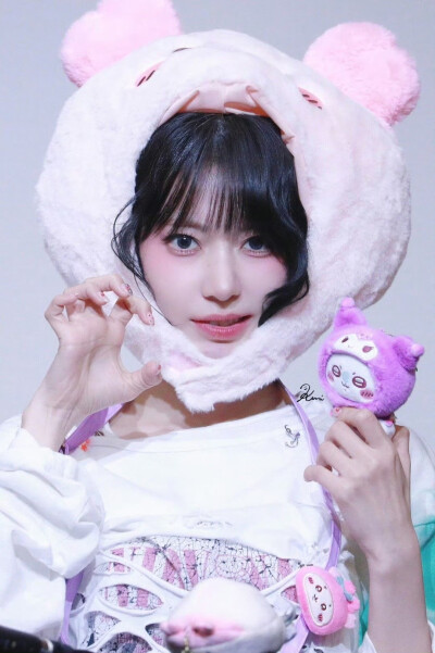 宮脇咲良 饭拍高清