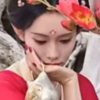 云想衣裳花想容