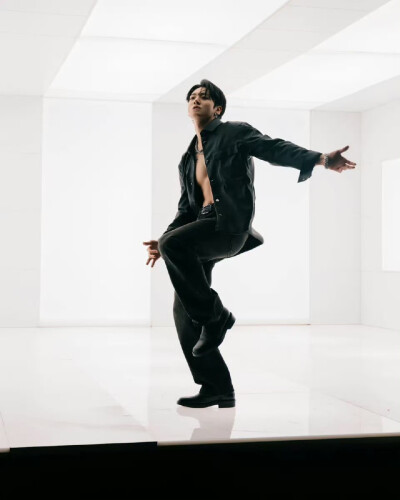 251104
voguejp账号更新柾国相关
