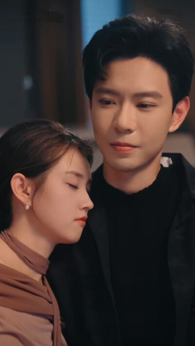 黄浩雯&郭宇欣 《在八月盛夏》