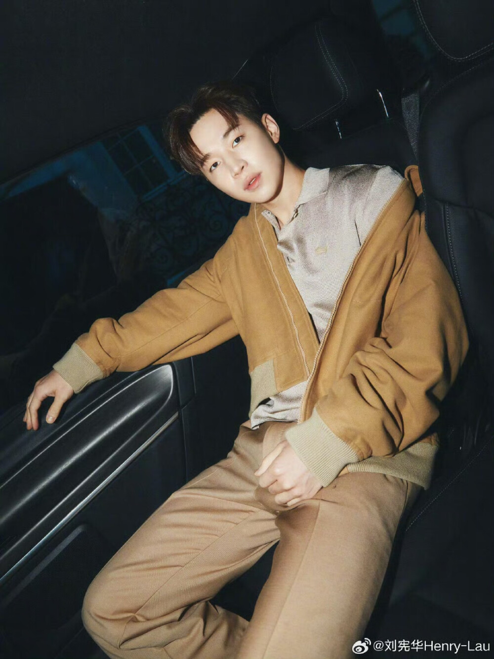 刘宪华Henry-Lau：
巴黎