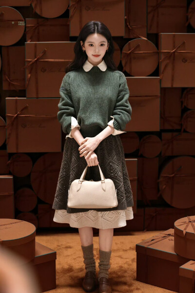 cr.-First_Frost-章若楠