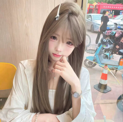 ⦮_ ̫ _⦯ 世界破破烂烂 小猫尝尝咸淡